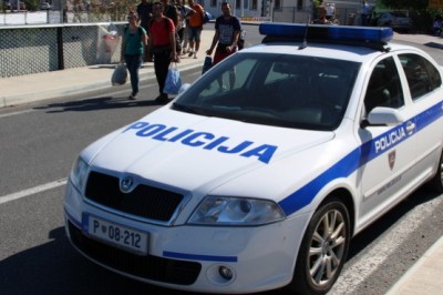 Policija