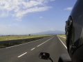 Po dolgi poti, se Etna v daljavi prvič zariše na obzorju ...