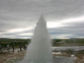 Strokkur bruhne vsakih 5-10 minut 20-25m visoko ... 