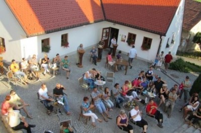 TIC Jeruzalem in vinoteka Jeruzalem zapirata svoja vrata