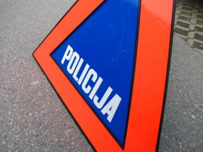 Na kraj so bili takoj napoteni policisti in gasilci