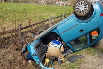 Vozilo je končalo na strehi, foto: PGD Gornja Radgona