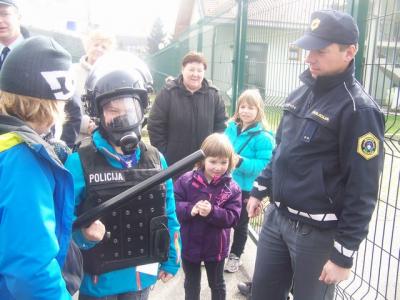 Policija je predstavila svoje delo in opremo