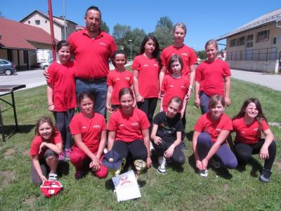 Pionirke PGD Ljutomer in mentor Bojan Polanič