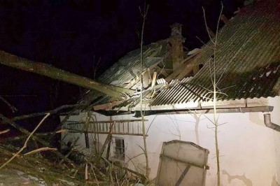 Drevo je padlo na hišo, foto: PGD Gornja Radgona