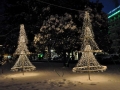 PRED HOTELOM PARK ZVEČER
