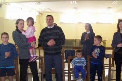 Družinski center Dlan je pripravil prvo srečanje za mlade družine