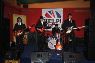 Help ! A Beatles tribute band