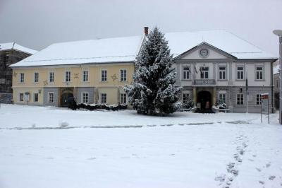 V Ljutomeru in okolici je zapadlo do 15 cm snega