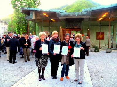 Danila Krpič, Marija Skledar, Albina Kragelj in Vidka Borko so bile uspešne na tematski razstavi Zlata paleta 2014