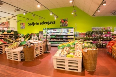 Prenovljen in osvežen supermarket