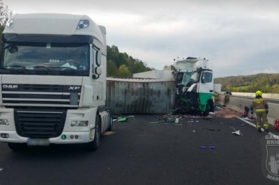 Prometna nesreča na avtocesti, foto: Gasilska brigada Maribor