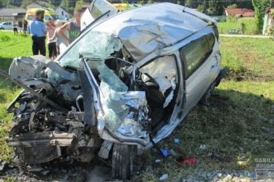 Trčila sta vlak in osebno vozilo, foto: GB Maribor