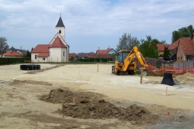 Gradnja parkirišča v Veržeju