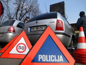 Policija