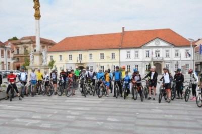 Zbiranje na Glavnem trgu