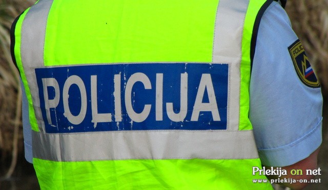 Takoj po prejetem obvestilu so policisti in gasilci objekt izolirali Takoj po prejetem obvestilu so policisti in gasilci objekt izolirali