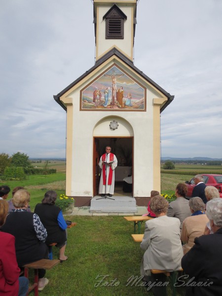 Sv. maša v lomanoški kapelici