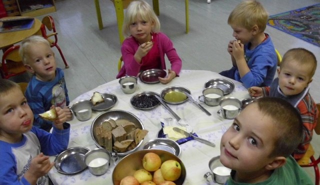 Slovenski zajtrk v vrtcu Cven Slovenski zajtrk v vrtcu Cven