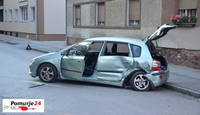 Bočno je trčil v voznico, foto: Pomurje24 Bočno je trčil v voznico, foto: Pomurje24