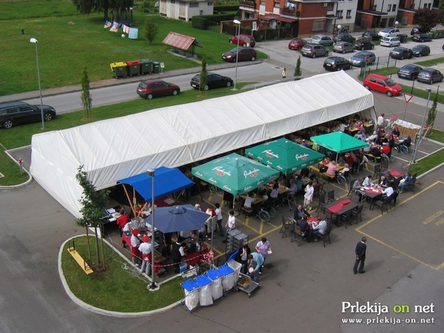 Prireditveni šotor Prireditveni šotor