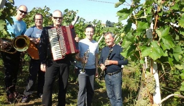 Trgatev Vinoreje Kaučič Trgatev Vinoreje Kaučič