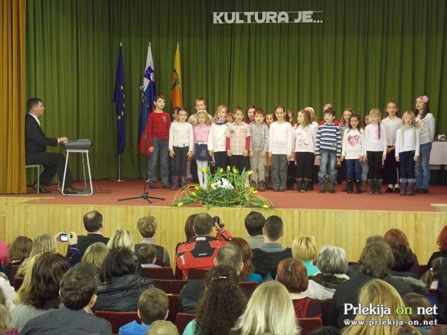 Otroški pevski zbor Osnovne šole Turnišče