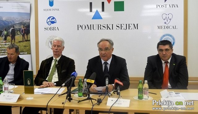 Novinarska konferenca na Pomurskem sejmu, foto: Branko Košti Novinarska konferenca na Pomurskem sejmu, foto: Branko Košti