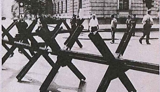 Aktivnosti policije v boju za samostojno in demokratično Slovenijo Aktivnosti policije v boju za samostojno in demokratično Slovenijo