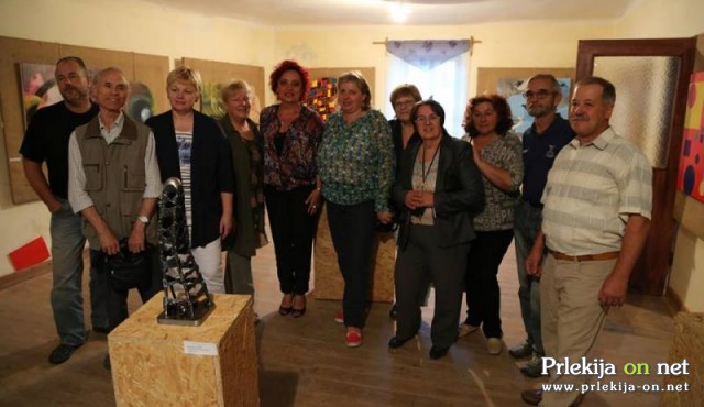 Razstava Mislim okroglo Razstava Mislim okroglo
