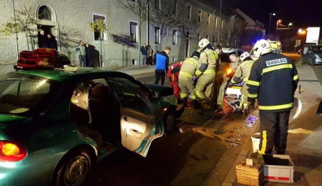 Prometna nesreča v Gornji Radgoni, foto: PGD Gornja Radgona Prometna nesreča v Gornji Radgoni, foto: PGD Gornja Radgona