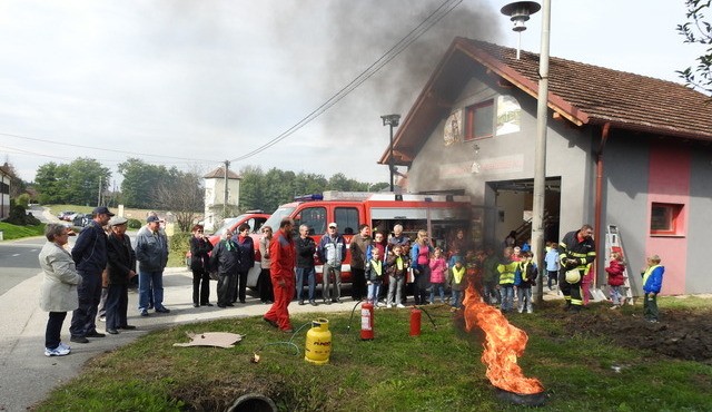 Mesec požarne varnosti v Občini Razkrižje Mesec požarne varnosti v Občini Razkrižje
