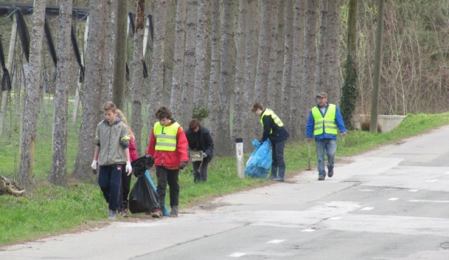 Akcija čiščenja in urejanje okolja na Razkrižju