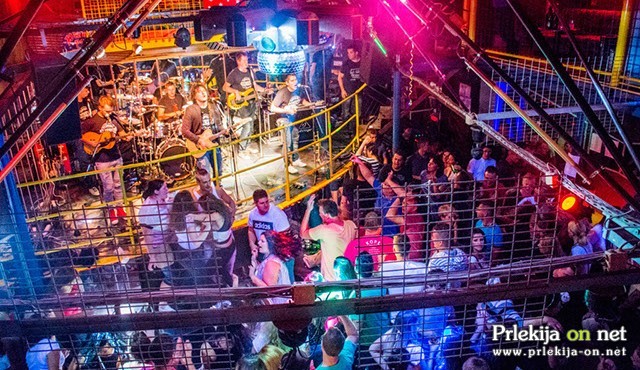 Mejaši v diskoteki Planet Party Mejaši v diskoteki Planet Party