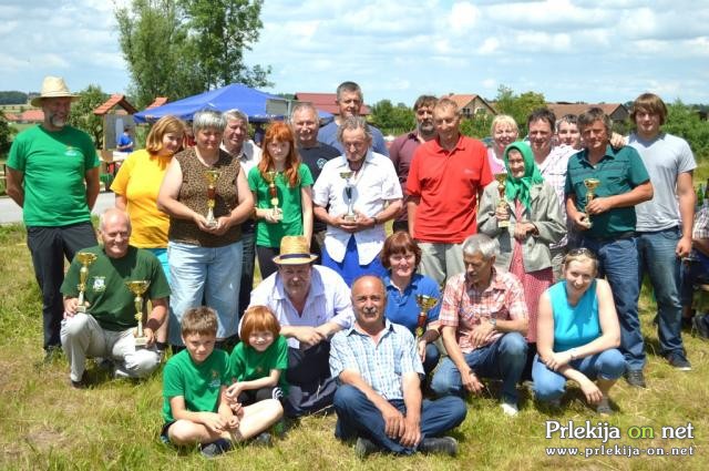 V Vogričevcih so spet kosili z ročno koso