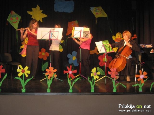 Vabilo na zaključni koncert Vabilo na zaključni koncert