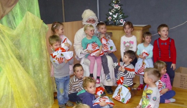 Veseli december v vrtcu na Cvenu Veseli december v vrtcu na Cvenu