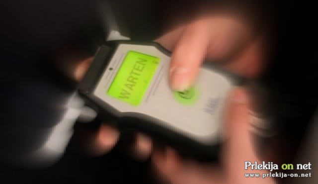 Preizkus alkoholiziranosti je pokazal 0.95 mg/l alkohola po izdihanem zraku Preizkus alkoholiziranosti je pokazal 0.95 mg/l alkohola po izdihanem zraku