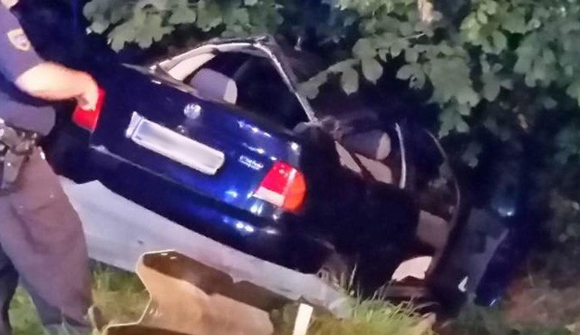 Z osebnim vozilom zapeljal s ceste, foto: PGD Gornja Radgona Z osebnim vozilom zapeljal s ceste, foto: PGD Gornja Radgona