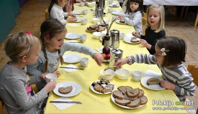 Tradicionalni slovenski zajtrk v vrtcu Gornja Radgona