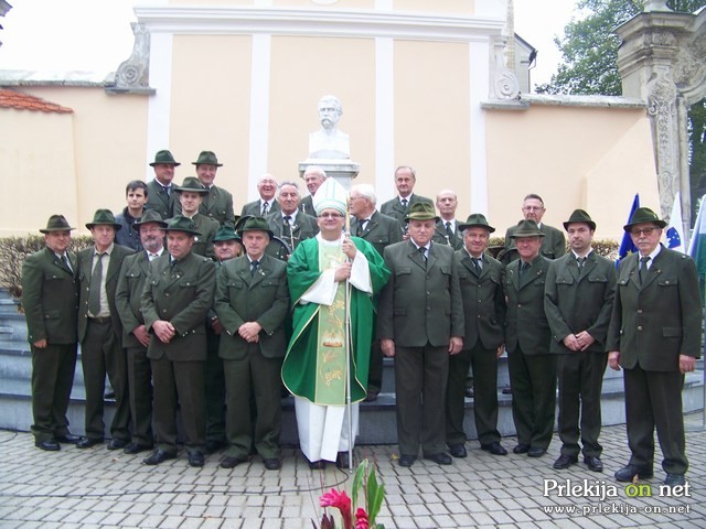 Med lovce je prišel tudi murskosoboški škof dr. Peter Štumpf