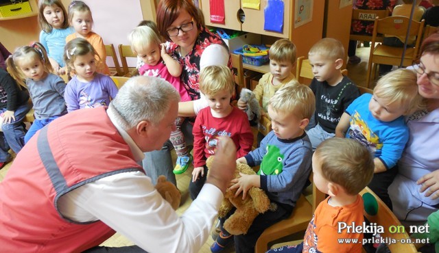 Srečanje z medvedkom Henry-jem