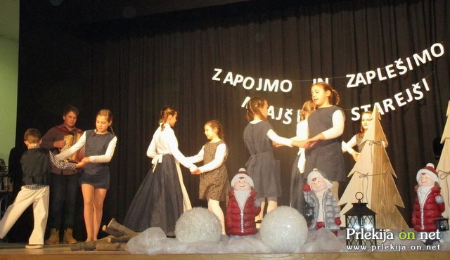 Zapojmo in zaplešimo mlajši in starejši Zapojmo in zaplešimo mlajši in starejši